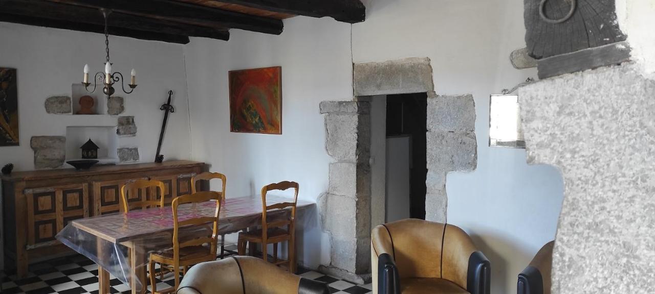 Maison Pierre Et Voute Au Coeur Du Village 발라주크 외부 사진
